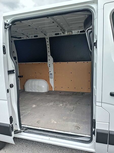 Nissan NV400 Kasten L1H1 3,3t PRO