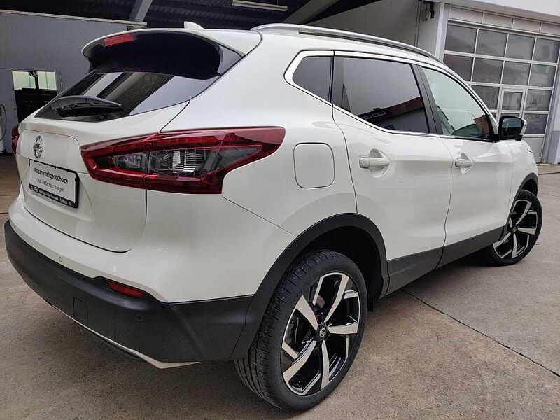 Nissan Qashqai 1.3 DIG-T 6MT Tekna